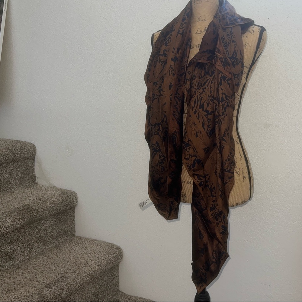 Vintage Adrienne Vittadini Scarf